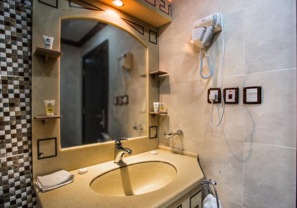 Manazel Al Sofara Aparthotel Yanbu Ngoại thất bức ảnh
